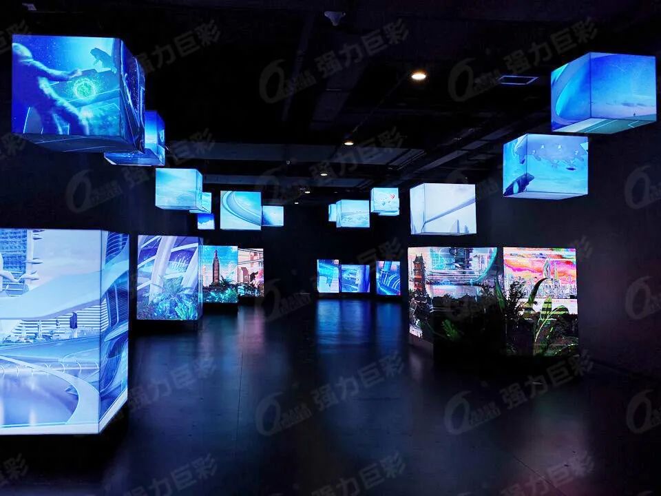 门店引流新神器!网红魔方屏,每一面都精彩! 门店引流新神器!网红魔方屏,每一面都精彩!